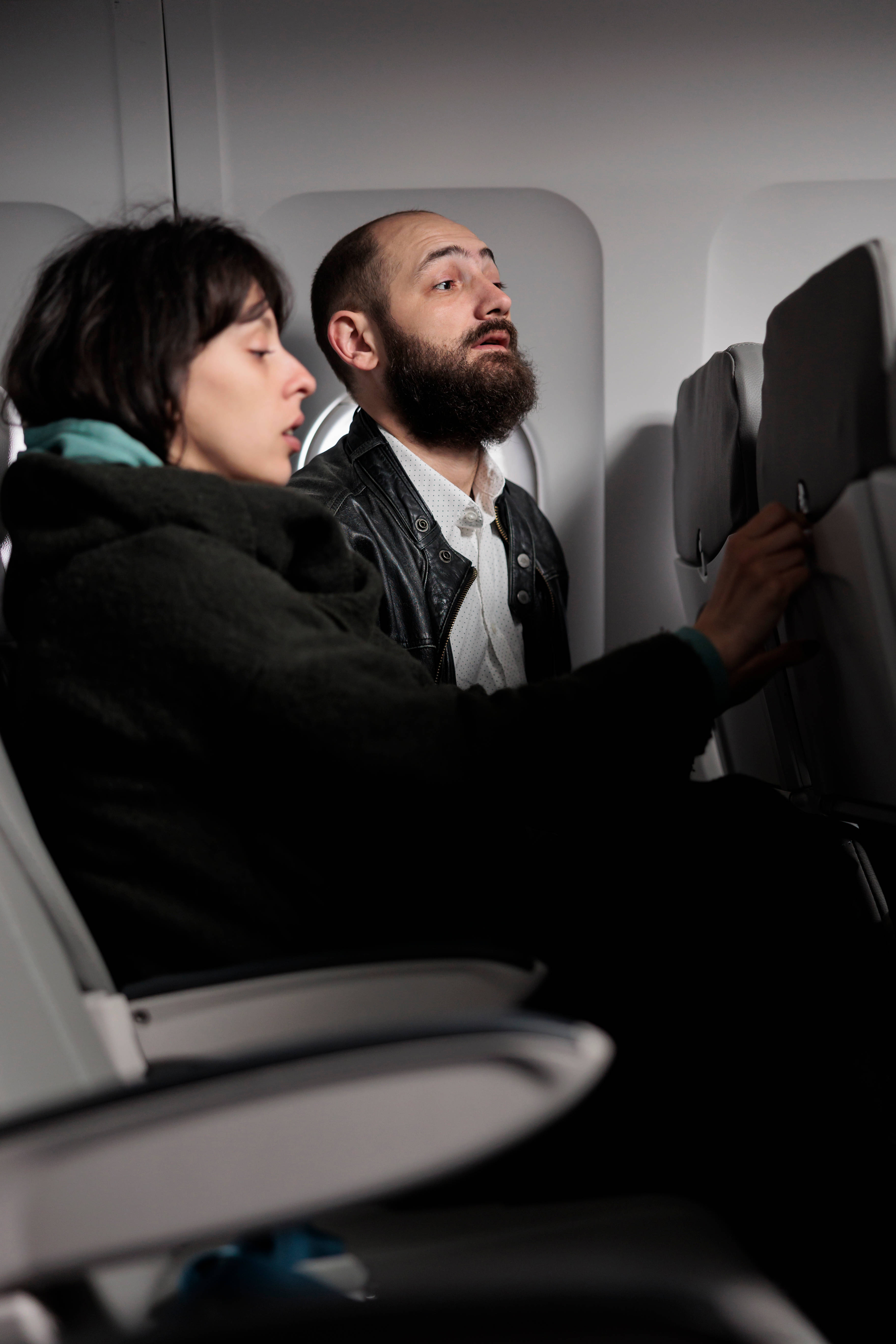 Man and woman travelling on vacation