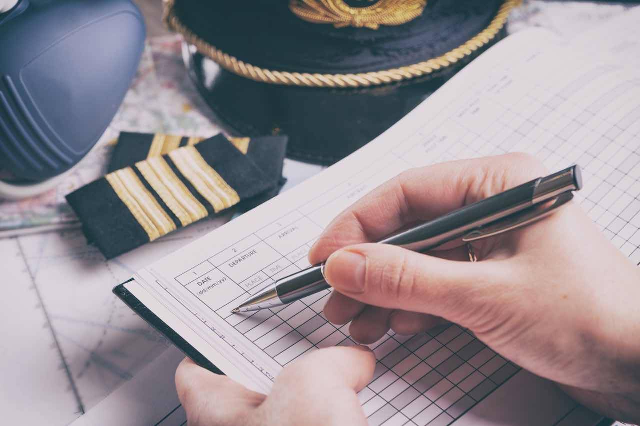 pilot completing checklist