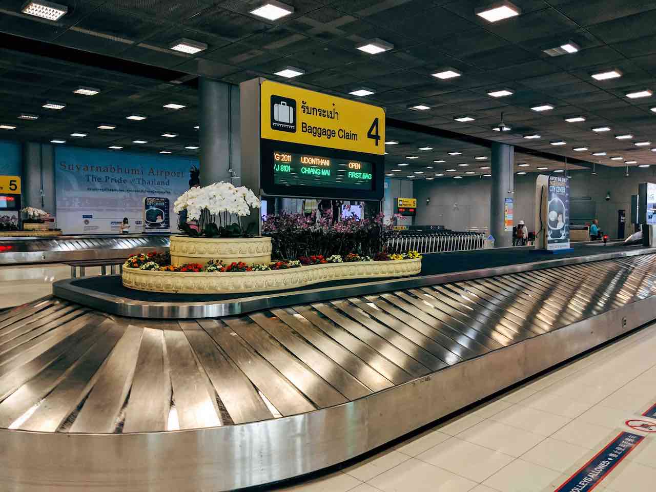 baggage carousel