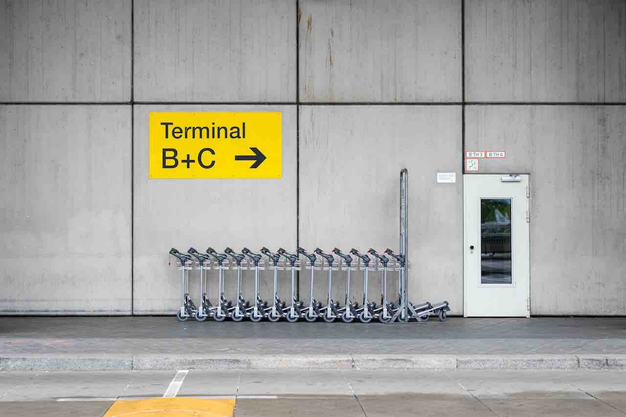 Why You Should Use Curbside Baggage Check-In