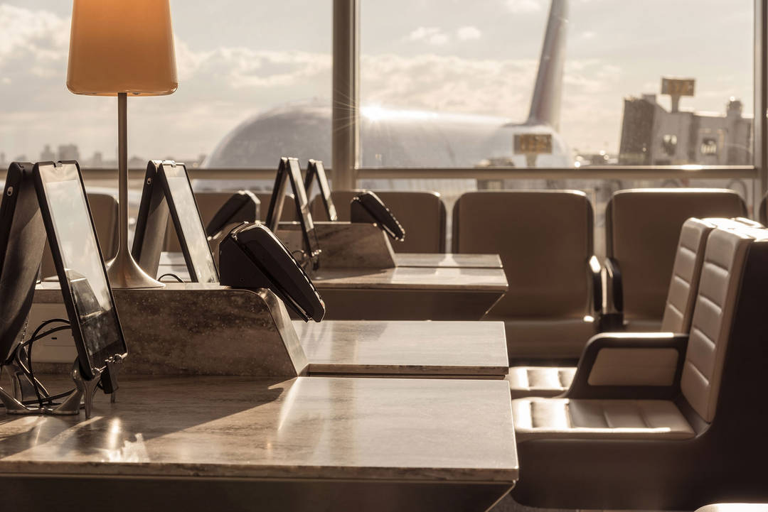 Philadelphia Airport Lounge & Airline Club Guide iFLY
