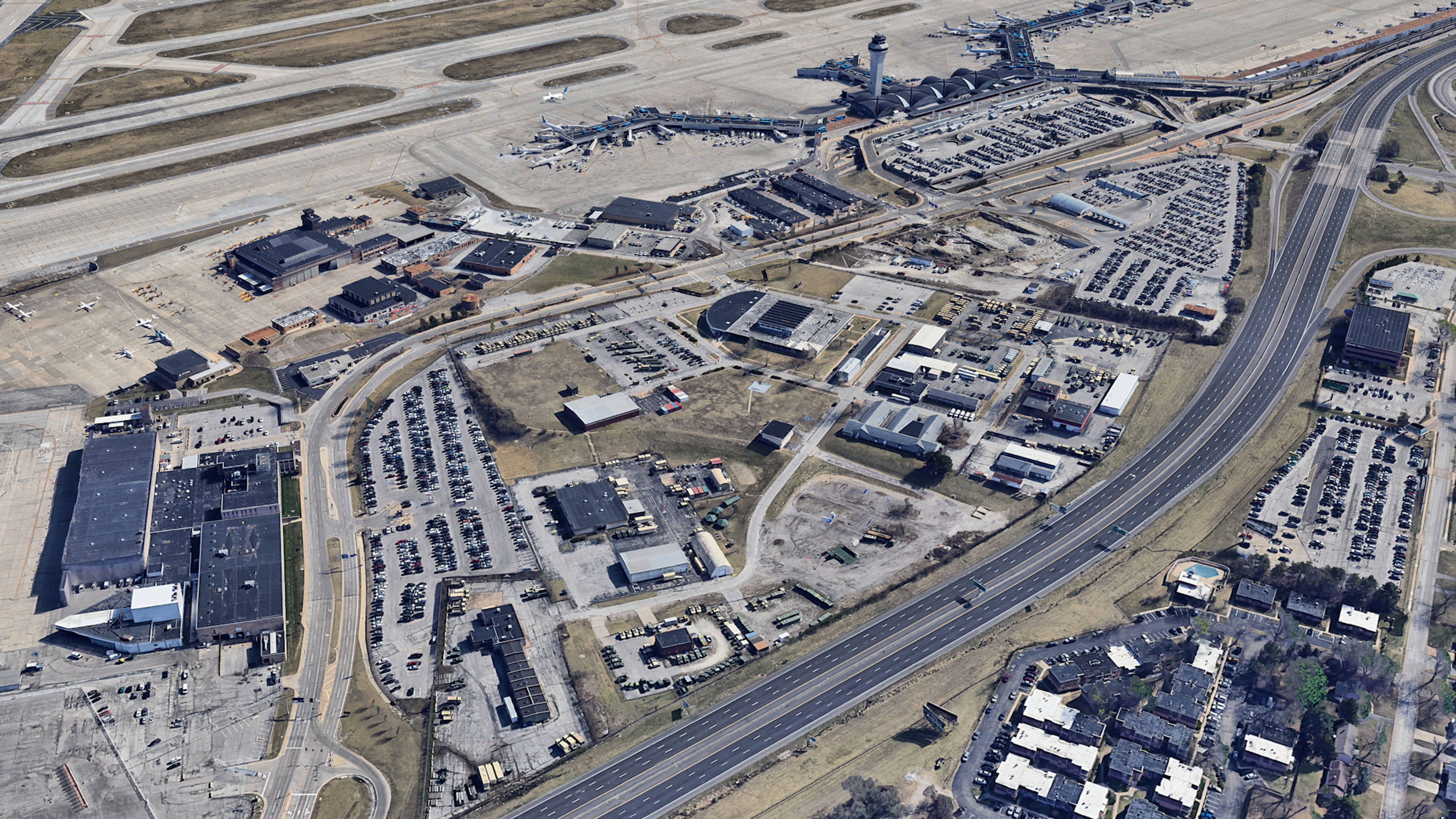  Aerial View of St Louis Airport Parking